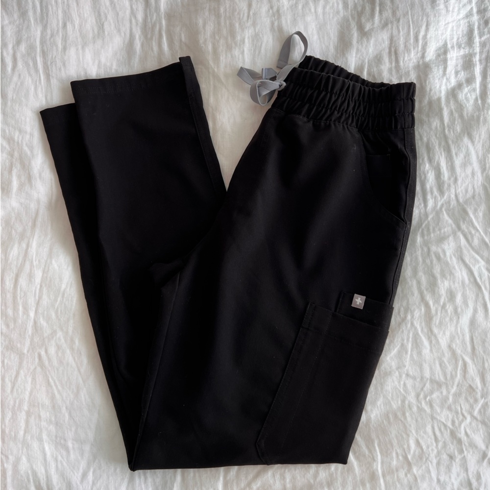 Figs high waisted scrub pant